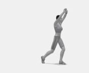 Steps:n[1] 直立，双臂直举过头顶。 n[2] 一脚向前跨出呈弓步，并收紧后侧臀大肌。 n[3] 后腿膝盖恰处于地板上方时，暂停，然后抬起前腿，用后腿站立，膝盖直起，进行下一冲刺动作。 n[4] 继续交替进行，完成整组动作。nCoachingTips: 整个运动过程中保持挺胸、双肩放松状态。nFeel It: 锻炼前腿的臀大肌，伸展后腿的臀屈肌。