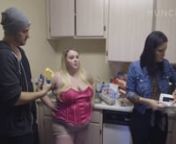 In this episode of Sex + Food, host Kimberly Kane meets Tammy Jung, a woman who experiences sexual pleasure from eating massive amounts of food and being fed. In the fetish world, she’s known as a “feedee”—under the control of a partner called a