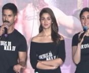 Its no surprise that the onscreen pair of Kareena Kapoor Khan and Shahid Kapoor makes us fall in love with them every single time we rewatch their movies. The last movie both of them worked together was the sleeper hit, Udta Punjab. When asked at the press conference of the movie about not sharing a single sceen together in Udta Punjab. Shahid replied by saying