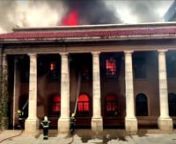A wildfire on the slopes of South Africa&#39;s Table Mountain forced University of Cape Town students to evacuate on Sunday (April 18), as runaway flames set several campus buildings ablaze and firefighters used helicopters to water-bomb the area.nnOne firefighter sustained burn wounds and was hospitalized for treatment, officials said.nnThe fire started early on Sunday near a memorial to politician Cecil Rhodes, located on Devils Peak, another part of Cape Town&#39;s mountainous backdrop, before spread