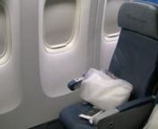 http://modhop.com review of Delta Economy Comfort Seats 31J &amp; 32J.
