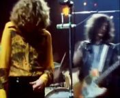 Led Zeppelin - Dazed and Confused&#60;br/&#62;Supershow ( Staines Studio, London ) &#60;br/&#62;March 25 , 1969&#60;br/&#62;&#60;br/&#62;visit my blog full dowload &#60;br/&#62;http://metalrocker77.blogspot.com/&#60;br/&#62;&#60;br/&#62;Vocals - Robert Plant &#60;br/&#62;Guitar - Jimmy Page &#60;br/&#62;Drums - John Bonham &#60;br/&#62;Bass - John Paul Jones