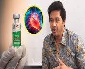 Bollywood Actor Shreyas Talpade Heart Attack Reason : अभिनेता श्रेयस तलपड़े (Shreyas Talpade) को बीते साल दिल का दौरा पड़ा था जिस कारण ह लगभग 6 दिनों तक अस्पताल में भर्ती थे। हालांकि अब अभिनेता पूरे तरह ठीक है लेकिन उन्होंने कोविशील्ड वैक्सीन (Covishield Vaccine) से खून के थक्के जमने वाली खबर पर अपना रिएक्शन दिया है। उन्होंने कहा है कि जो खबरे आ रही हैं जिसमें कुछ तो सच होगा &#60;br/&#62;Bollywood Actor Shreyas Talpade Heart Attack Reason: Actor Shreyas Talpade suffered a heart attack last year due to which he was hospitalized for about 6 days. Although the actor is completely fine now, he has reacted to the news of Covishield Vaccine causing blood clots. He has said that there may be some truth in the news that is coming. &#60;br/&#62; &#60;br/&#62; &#60;br/&#62; &#60;br/&#62; &#60;br/&#62;#ShreyasTalpade #Covishield &#60;br/&#62; &#60;br/&#62;&#60;br/&#62;~PR.115~ED.120~HT.318~