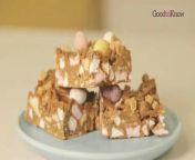 We show you a few simple steps to give rocky road an Easter makeover by adding Mini Eggs and more...