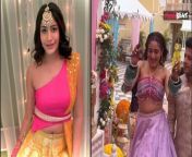 Surbhi Wedding: Surbhi&#39;s Chuda Ceremony Completed, looking pretty in Haldi Look! Inside Video . To know More About It Please Watch The Full Video Till The End. &#60;br/&#62; &#60;br/&#62;#surbhichandana #surbhiwedding #surbhichudaceremony #surbhihaldi&#60;br/&#62;~PR.262~