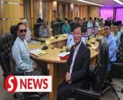 Not to overlook the smaller scale projects in Penang that require funding, the Federal Government has approved RM11mil to enhance and repair a Bayan Lepas health clinic.&#60;br/&#62;&#60;br/&#62;Prime Minister Datuk Seri Anwar Ibrahim on Friday (April 5) said there were some small projects that were important to the people.&#60;br/&#62;&#60;br/&#62;Read more at https://tinyurl.com/5afmmejm&#60;br/&#62;&#60;br/&#62;WATCH MORE: https://thestartv.com/c/news&#60;br/&#62;SUBSCRIBE: https://cutt.ly/TheStar&#60;br/&#62;LIKE: https://fb.com/TheStarOnline&#60;br/&#62;