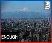 Japanese town blocks Mount Fuji with big screen&#60;br/&#62;&#60;br/&#62;The town of Fujikawaguchiko has had enough of tourists. Known for a number of scenic photo spots that offer a near-perfect shot of Japan’s iconic Mount Fuji, the town on Tuesday, April 30, 2024, began constructing a large black screen on a stretch of a sidewalk to block the view of the mountain. The reason: misbehaving foreign tourists. &#60;br/&#62;&#60;br/&#62;Photos by AP&#60;br/&#62;&#60;br/&#62;Subscribe to The Manila Times Channel - https://tmt.ph/YTSubscribe &#60;br/&#62;Visit our website at https://www.manilatimes.net &#60;br/&#62; &#60;br/&#62;Follow us: &#60;br/&#62;Facebook - https://tmt.ph/facebook &#60;br/&#62;Instagram - https://tmt.ph/instagram &#60;br/&#62;Twitter - https://tmt.ph/twitter &#60;br/&#62;DailyMotion - https://tmt.ph/dailymotion &#60;br/&#62; &#60;br/&#62;Subscribe to our Digital Edition - https://tmt.ph/digital &#60;br/&#62; &#60;br/&#62;Check out our Podcasts: &#60;br/&#62;Spotify - https://tmt.ph/spotify &#60;br/&#62;Apple Podcasts - https://tmt.ph/applepodcasts &#60;br/&#62;Amazon Music - https://tmt.ph/amazonmusic &#60;br/&#62;Deezer: https://tmt.ph/deezer &#60;br/&#62;Tune In: https://tmt.ph/tunein&#60;br/&#62; &#60;br/&#62;#TheManilaTimes &#60;br/&#62;#worldnews &#60;br/&#62;#mountfuji &#60;br/&#62;#japan