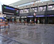 The West Coast Main Line between London Euston and Milton Keynes will be shut for four days from Good Friday for engineering works. Network Rail advises passengers to avoid travelling where possible. Report by Etemadil. Like us on Facebook at http://www.facebook.com/itn and follow us on Twitter at http://twitter.com/itn